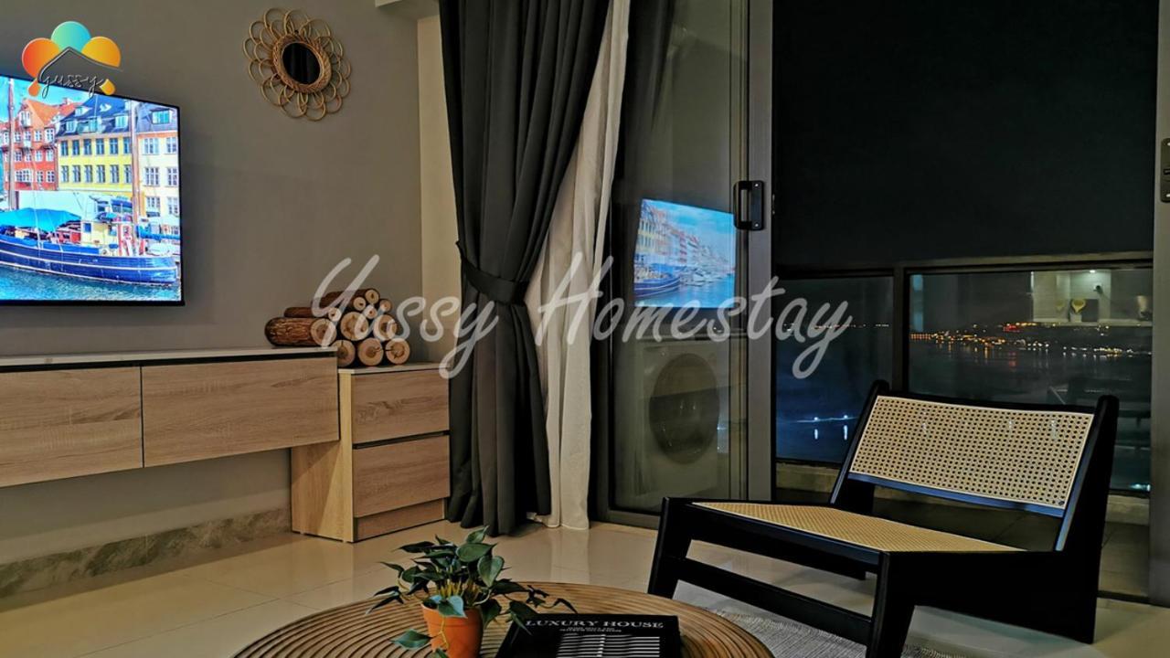 Yussy 2 Bedroom Sea View Condo At R&F Princess Cove جوهر بهرو المظهر الخارجي الصورة