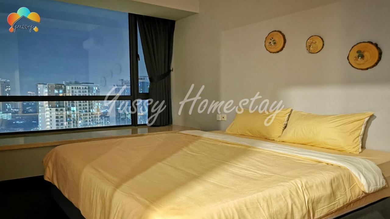 Yussy 2 Bedroom Sea View Condo At R&F Princess Cove جوهر بهرو المظهر الخارجي الصورة