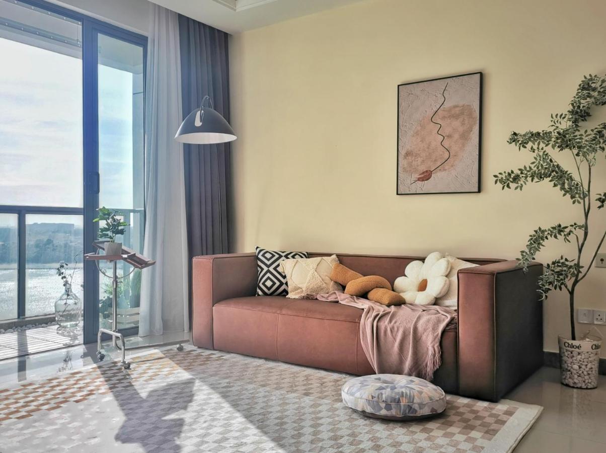 Yussy 2 Bedroom Sea View Condo At R&F Princess Cove جوهر بهرو المظهر الخارجي الصورة