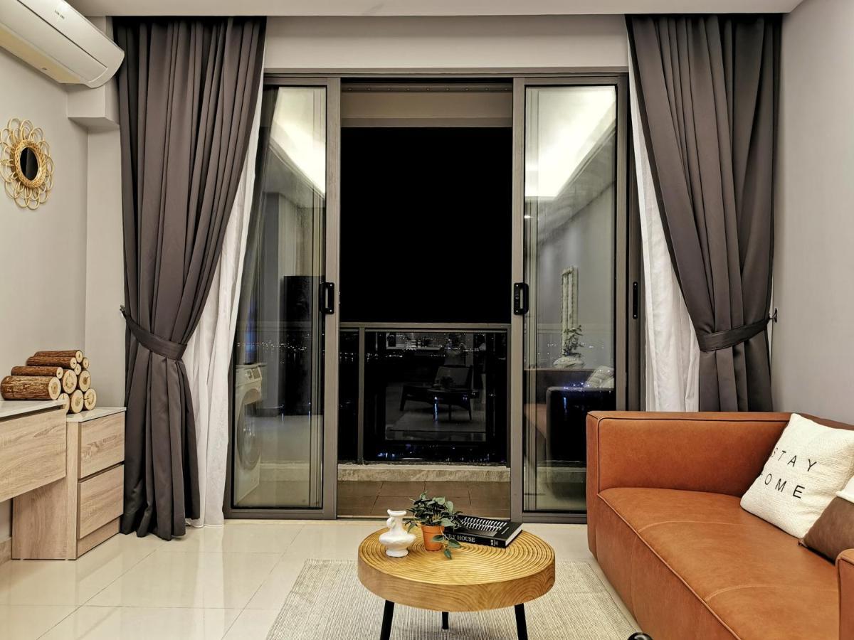 Yussy 2 Bedroom Sea View Condo At R&F Princess Cove جوهر بهرو المظهر الخارجي الصورة