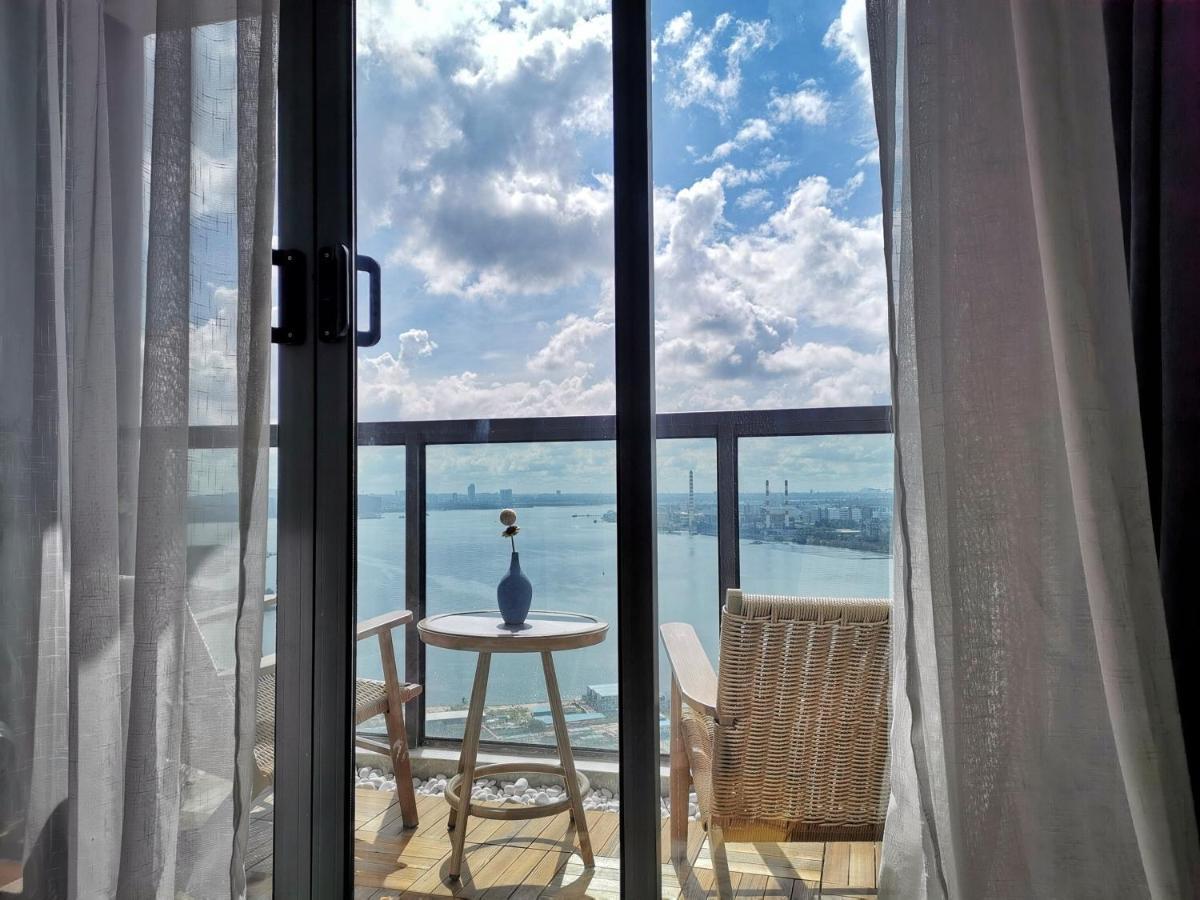 Yussy 2 Bedroom Sea View Condo At R&F Princess Cove جوهر بهرو المظهر الخارجي الصورة