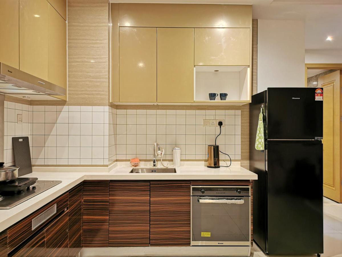 Yussy 2 Bedroom Sea View Condo At R&F Princess Cove جوهر بهرو المظهر الخارجي الصورة