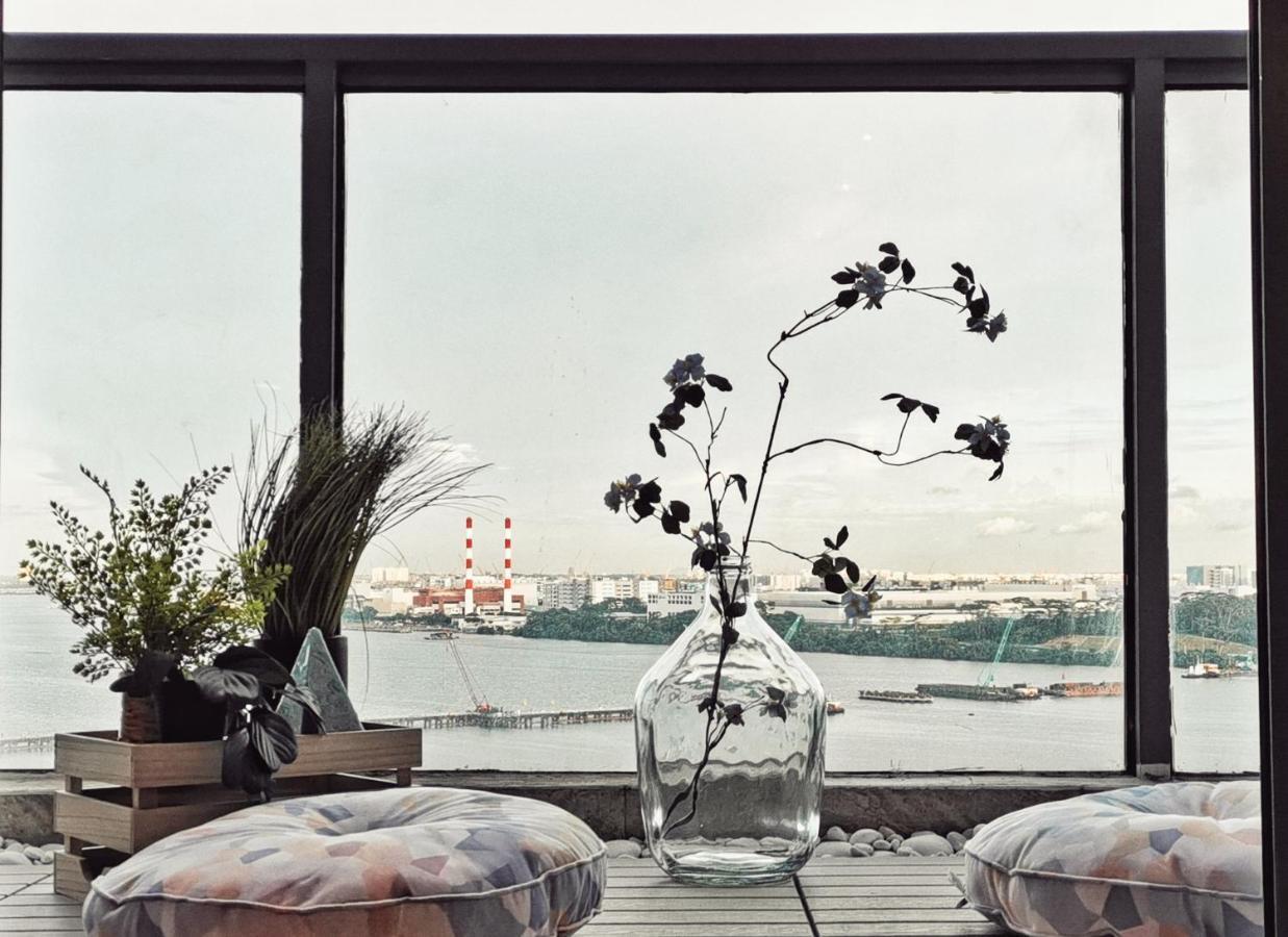 Yussy 2 Bedroom Sea View Condo At R&F Princess Cove جوهر بهرو المظهر الخارجي الصورة
